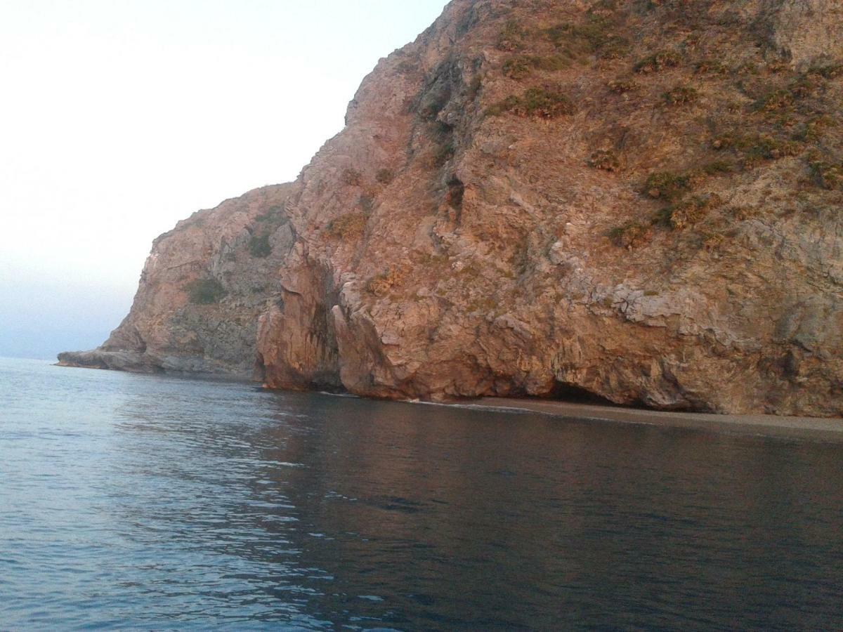 Golfo Di Tindari Apartments Фальконе Экстерьер фото